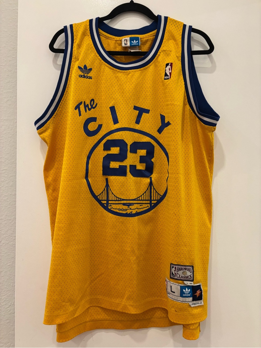 authentic Adidas 'The City' Basketball Jersey #23 Richardson memorabilia sz L
